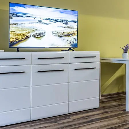 Ishirkov One Bedroom דירה