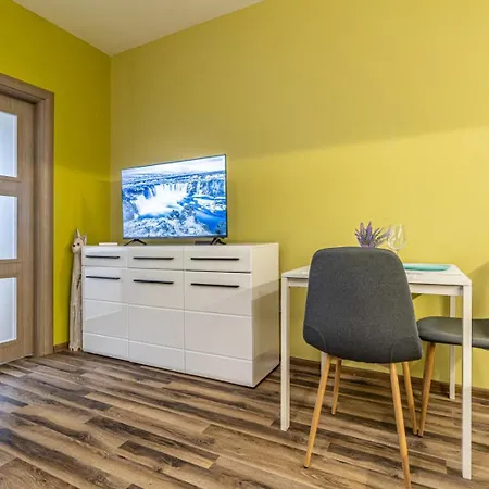 Ishirkov One Bedroom Apartamento *
